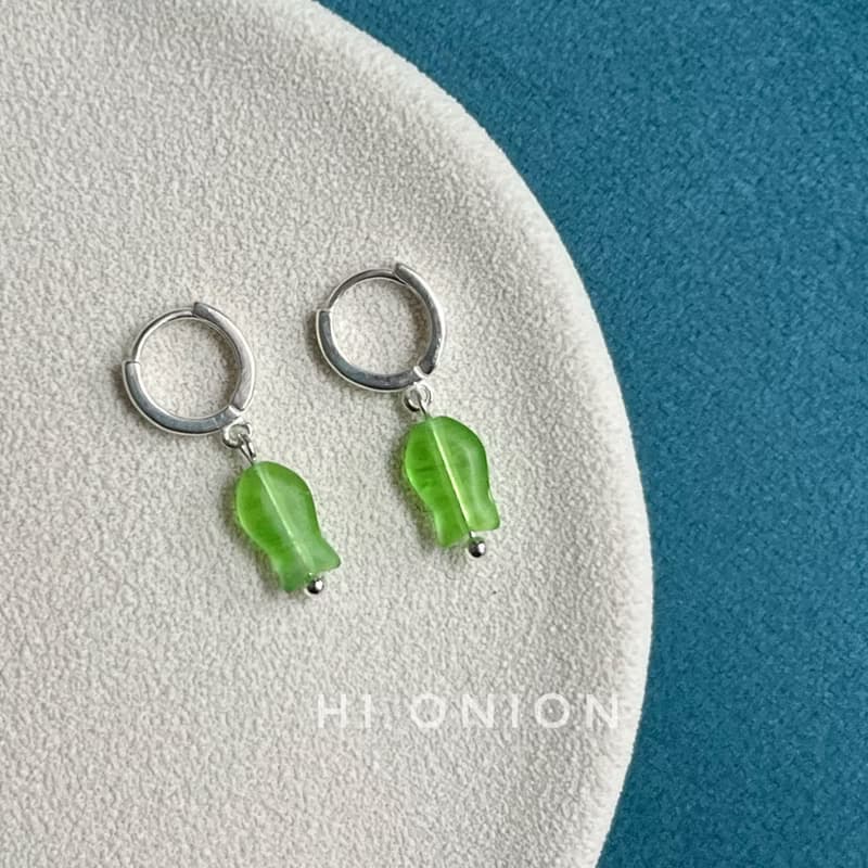 Hi onion小眾設計綠色琉璃魚耳墜迷你S925銀耳扣洗澡不用摘百搭