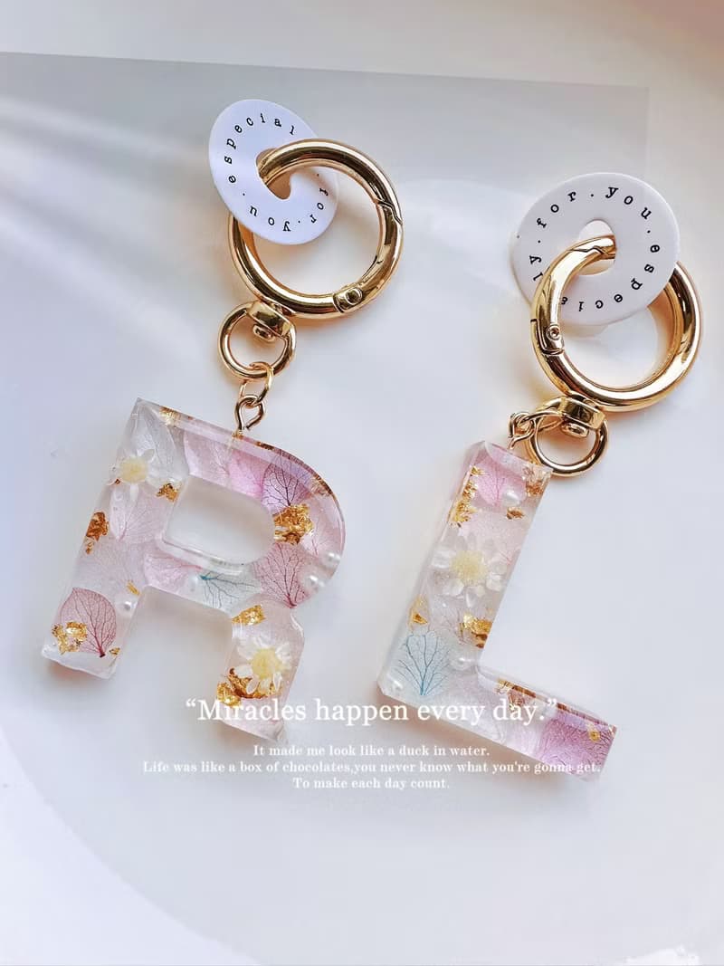 簡愛手作-Resinkeychains 滴膠手作乾燥花吊飾