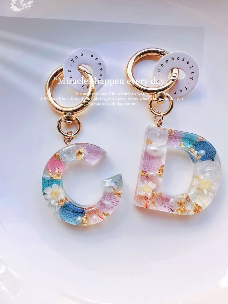 簡愛手作-Resinkeychains 滴膠手作乾燥花吊飾