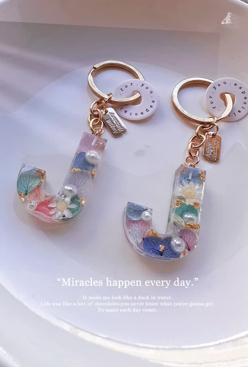簡愛手作-Resinkeychains 滴膠手作乾燥花吊飾