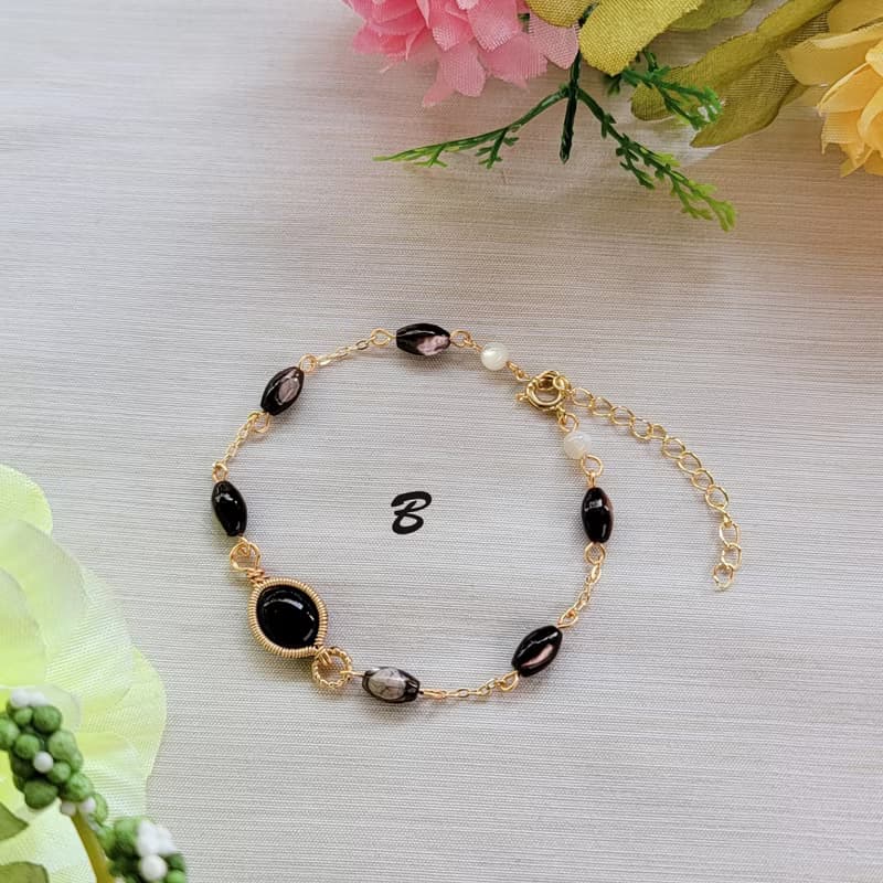 Six Cats 14KG F金屬線編織 天然石手鍊 禮物