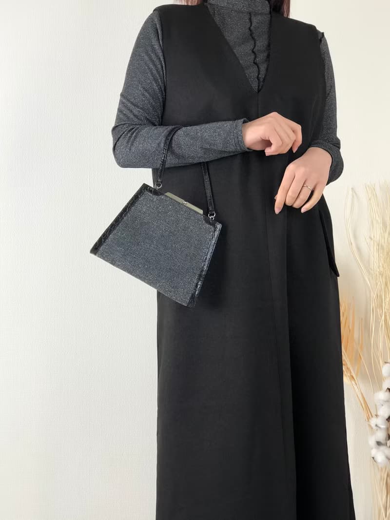 【 日本直送　名牌中古包 】LOEWE ロエベ キャンバス がま口 ハンドバッグ ブラック vintage ヴィンテージ オールド 8zx486