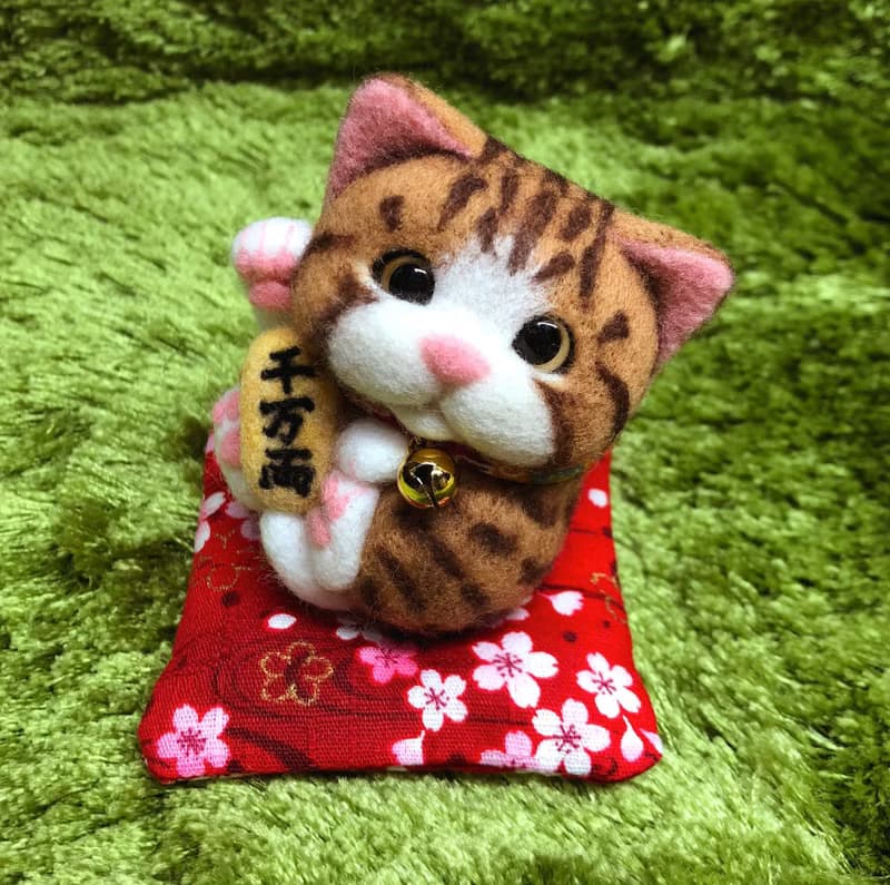 圓碌碌招財貓 / 啡虎紋貓