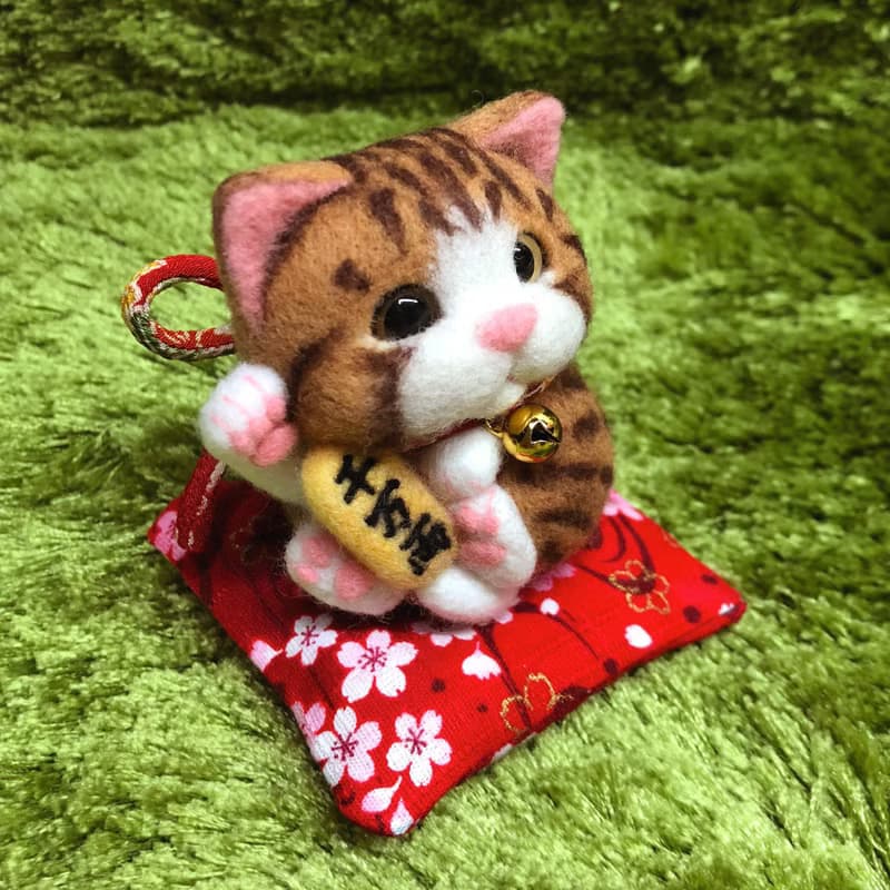 圓碌碌招財貓 / 啡虎紋貓