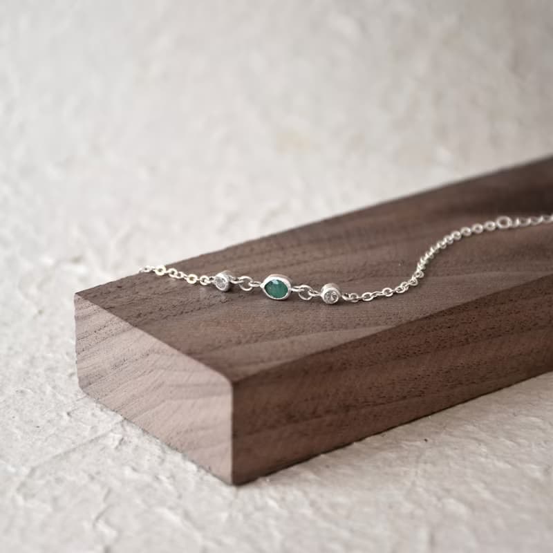 手製天然祖母綠石配鋯石925銀手鍊 // 天然寶石 // 五月份生日石