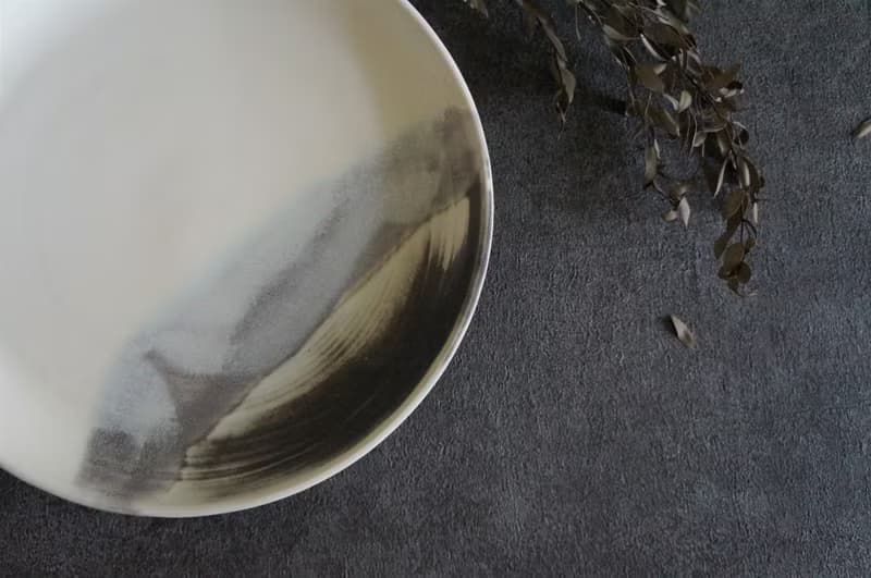 【霧白疊色】大盤(28cm)