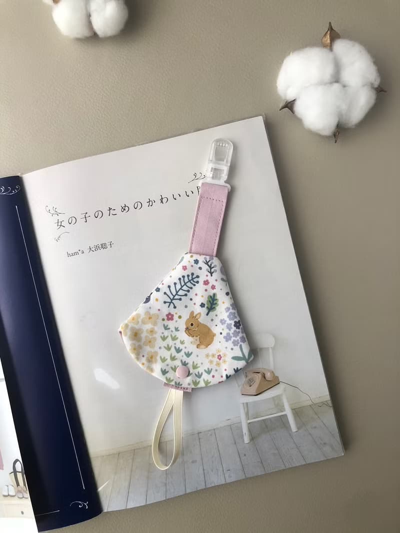 粉紫色兔兔花園  奶嘴鏈 嬰兒彌月禮盒   新生兒禮