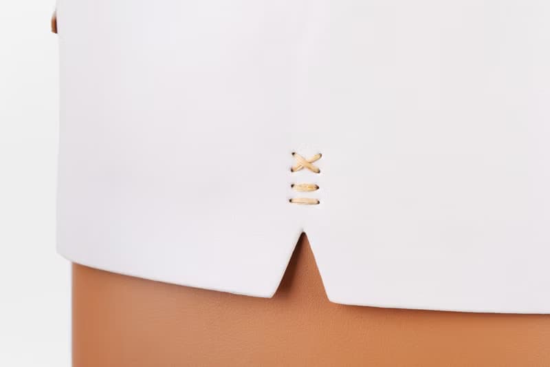 Gaia Bucket Bag 素皮革 水桶包 手提包 側背包 淺棕色 x 米白色