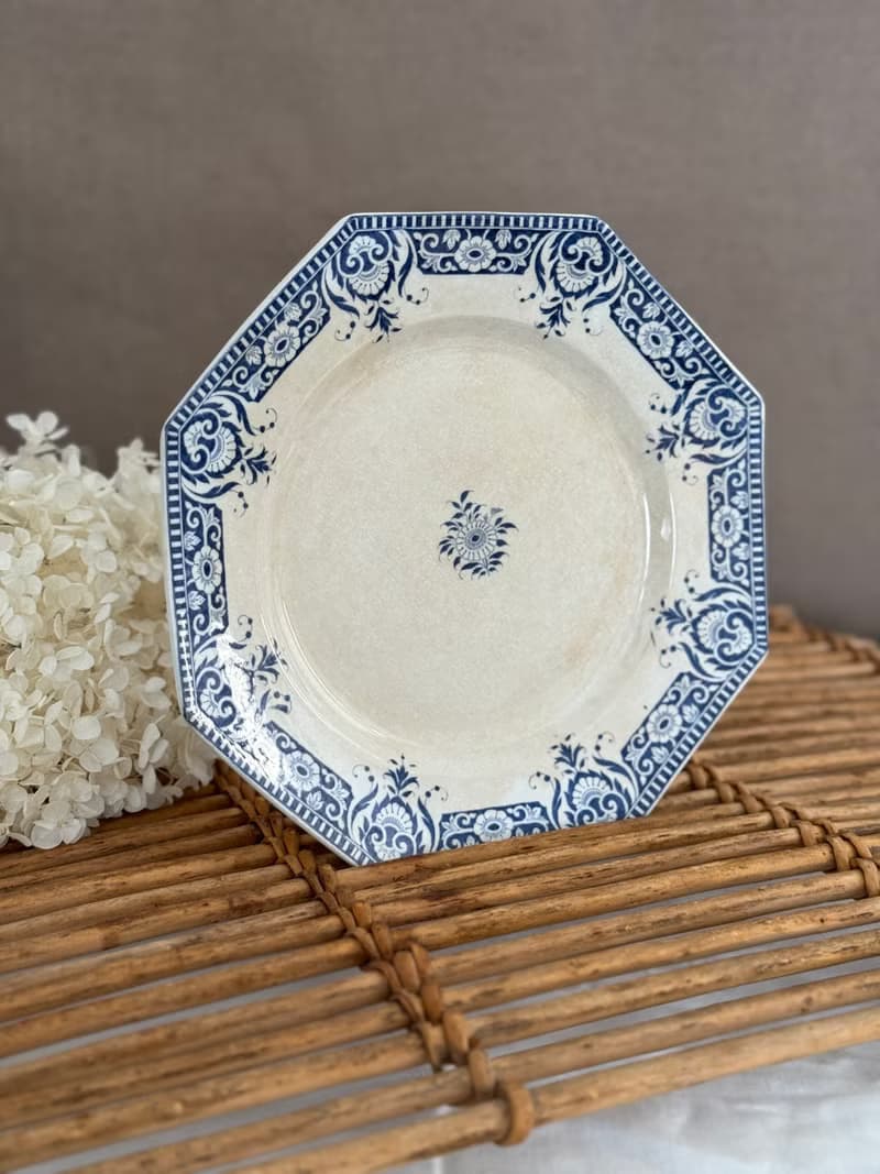 40690-絕美珍藏法國古董Sarreguemines U&C八角盤