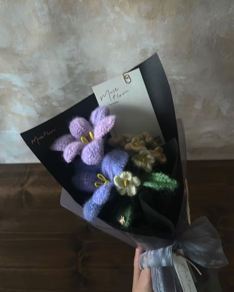 雲朵鬱金香與勿忘我花束 Tulip & Forget me not