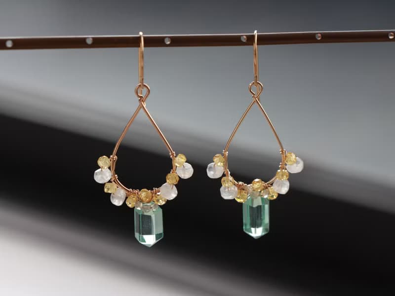 14kgf-lime green jewel drop pierced earrings/can change to clip-on