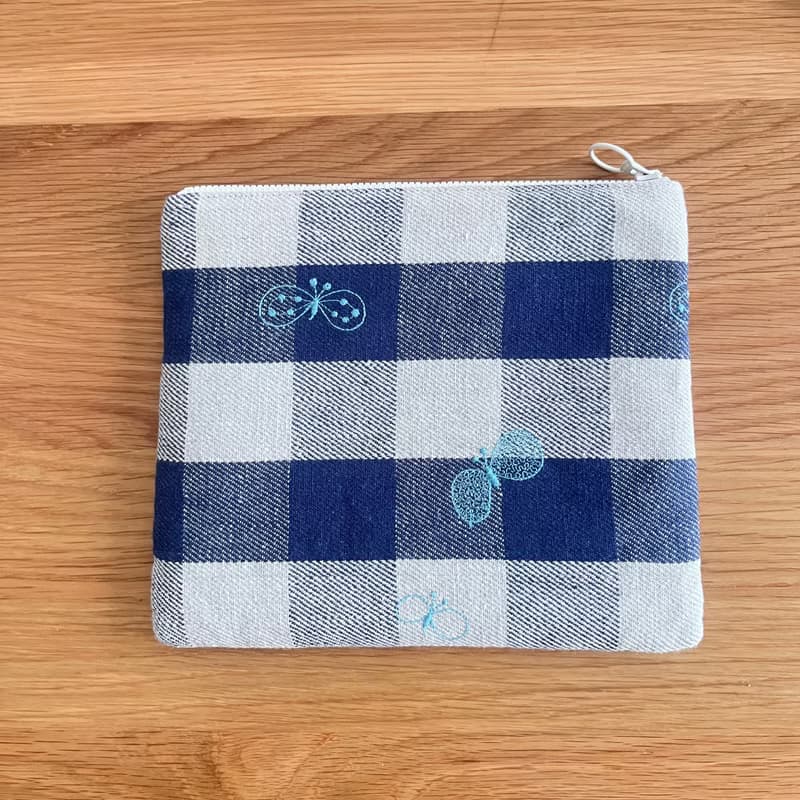 mina perhonen landtheater & choucho ポーチ　森　電子書籍　収納袋　刺繍　リーダー入れ
