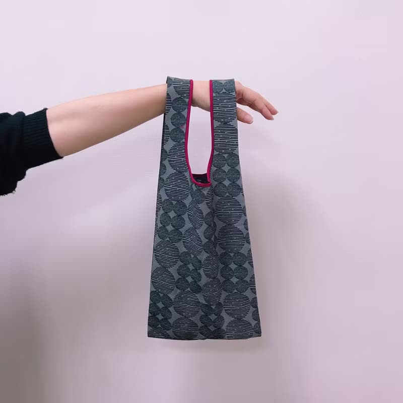 流蘇手袋(大) / 在你懷裡孤獨