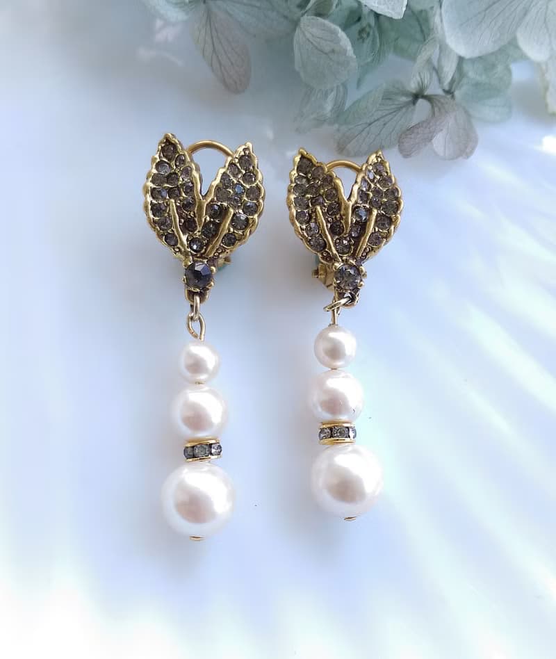 Vintage Jewelry 西洋古董飾品 鑽葉 垂珠 夾式耳環