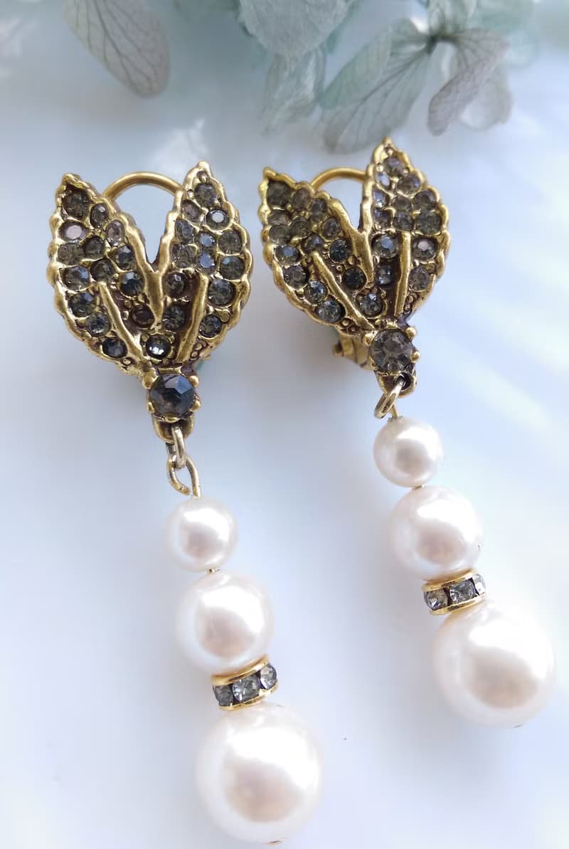 Vintage Jewelry 西洋古董飾品 鑽葉 垂珠 夾式耳環