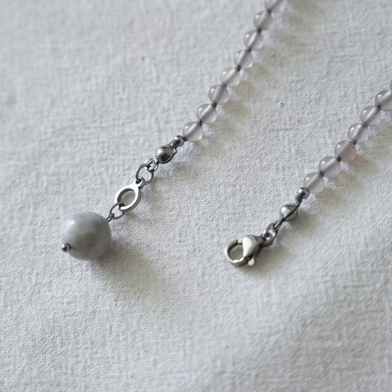 Smoky Musk Grey Agate Necklace
