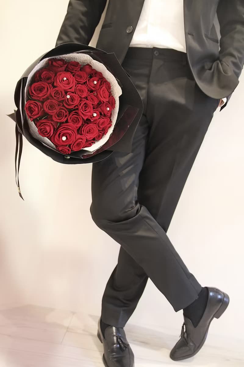 Say yes to love 33朵台灣頂級紅玫瑰圓形花束