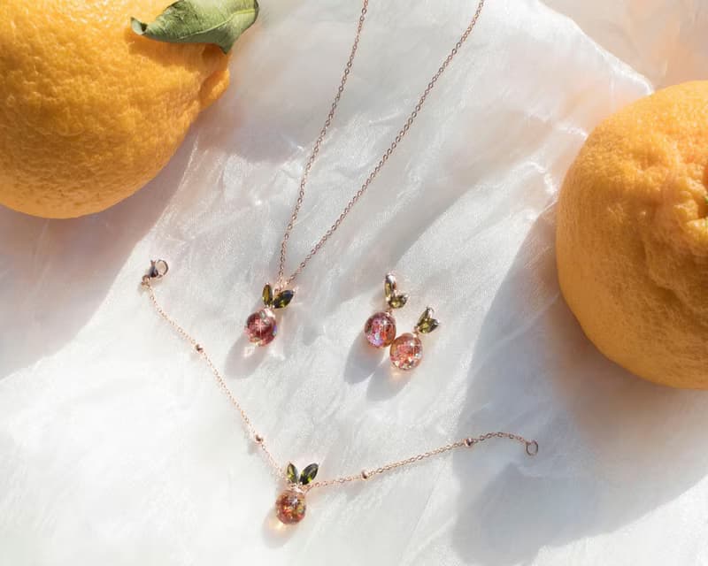 Jeju Tangerine Snowball Necklace