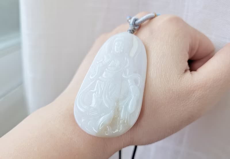 【親翠】天然翡翠 冰純純牛奶底撒金站觀音雕節式繩項鍊 佛系