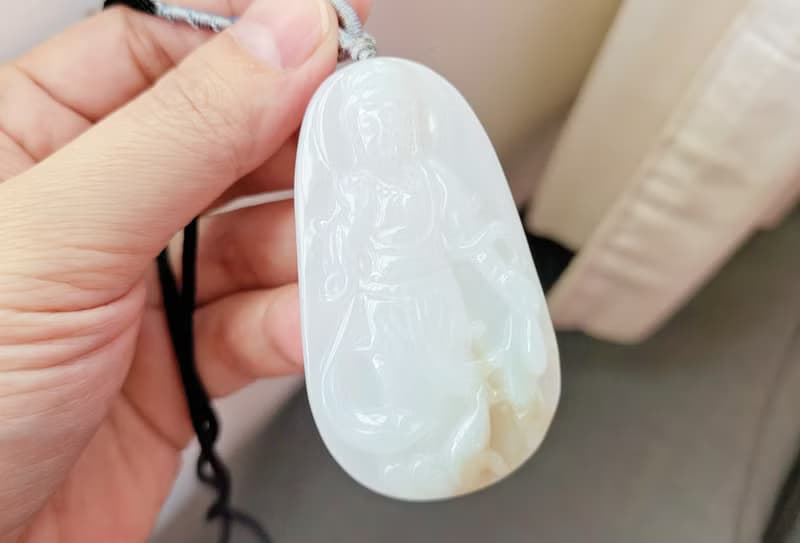 【親翠】天然翡翠 冰純純牛奶底撒金站觀音雕節式繩項鍊 佛系