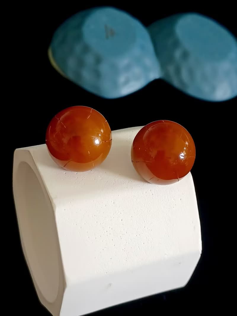 vintage jewelry Trifari 簡約琥珀色半球形 夾式耳環