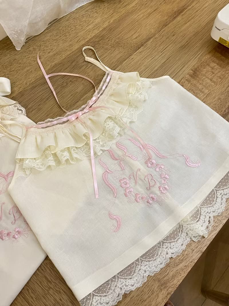法式少女 蝴蝶結刺繡  復古吊帶內搭