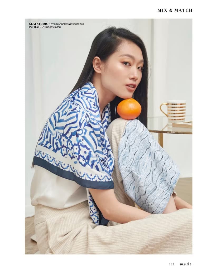 Silk satin scarf - Pineapple Tweak