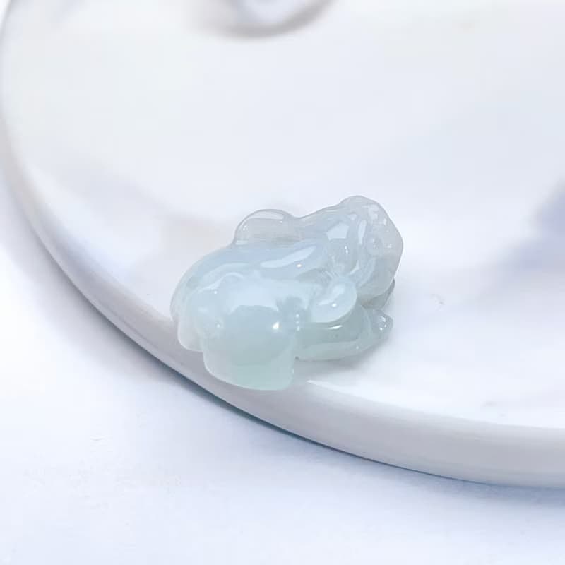 【招財神獸】冰綠種翡翠貔貅吊飾 | 天然緬甸玉翡翠A貨
