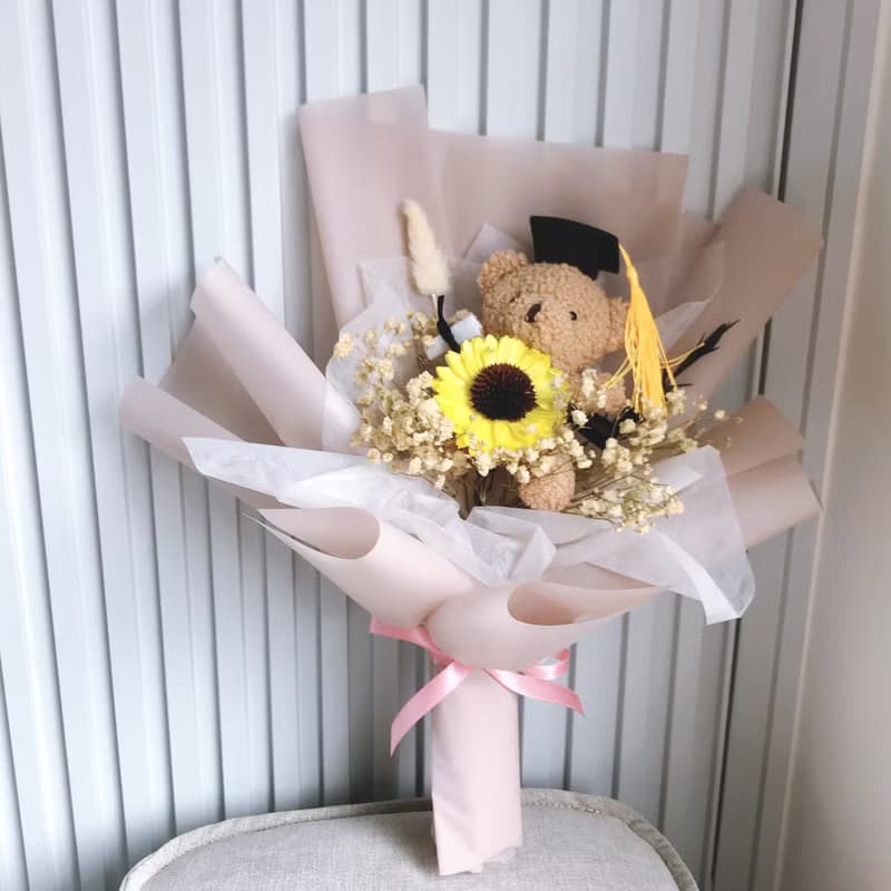 畢業花束-向日葵大型熊熊花束。乾燥花束。向日葵花束。生日花束