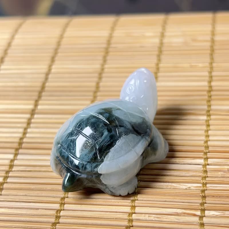 【吉祥‧長壽】飄花翡翠烏龜 | 天然緬甸A貨翡翠 | 送禮