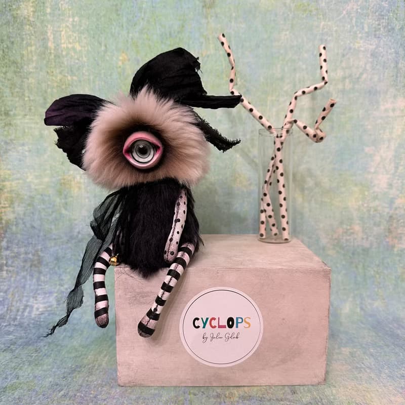 Black orchid cyclops - girl _ MADE-TO-ORDER!