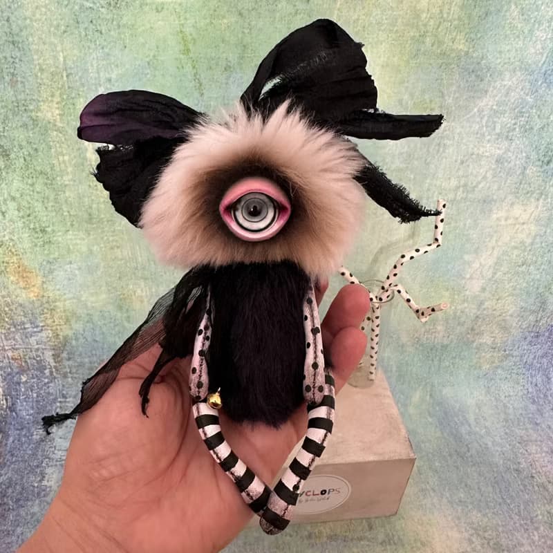Black orchid cyclops - girl _ MADE-TO-ORDER!