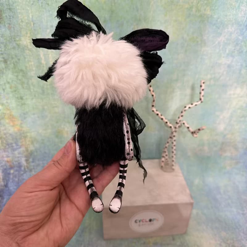 Black orchid cyclops - girl _ MADE-TO-ORDER!