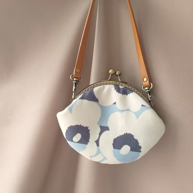 LET'S GO!- 限量 Marimekko布料 餅乾口金包 / 小物耳機飾品 收納