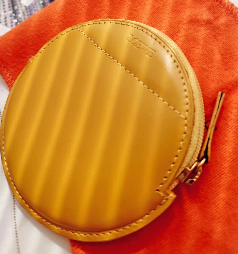 中古孤品 Loewe 圓餅乾小收納包 錢包零錢夾 零錢包散銀包 散紙包