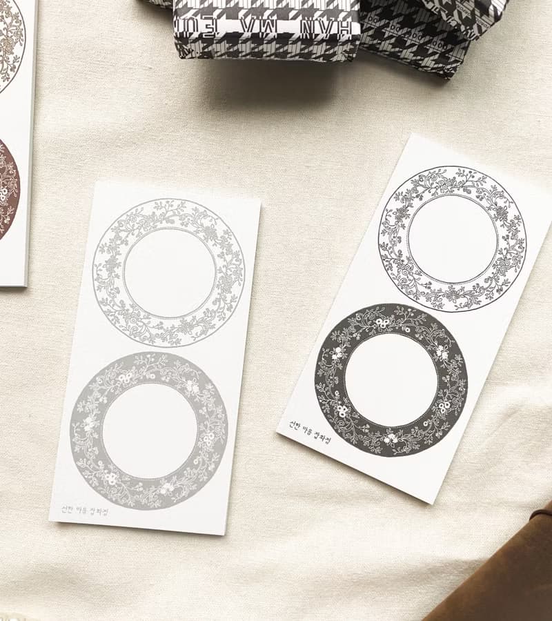 Vintage Dinnerware Style Round Frame Memo Pad