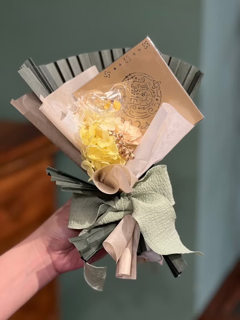 | 龍情蜜意黃銅賀卡&金箔花卉棒棒糖 |花束【雙北2/14當日配送】