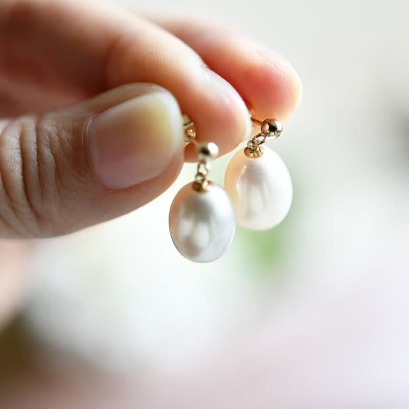 幸せを運んでくれる　大粒ドロップ淡水パール のピアス 6月誕生石