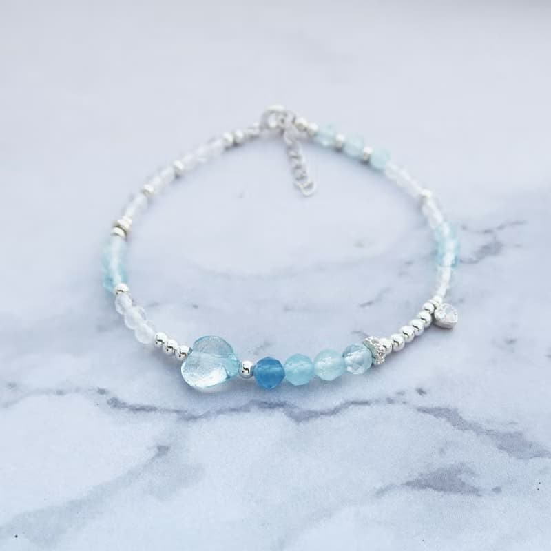 【水晶手串】海藍寶 |白水晶x愛心 天然水晶手鍊