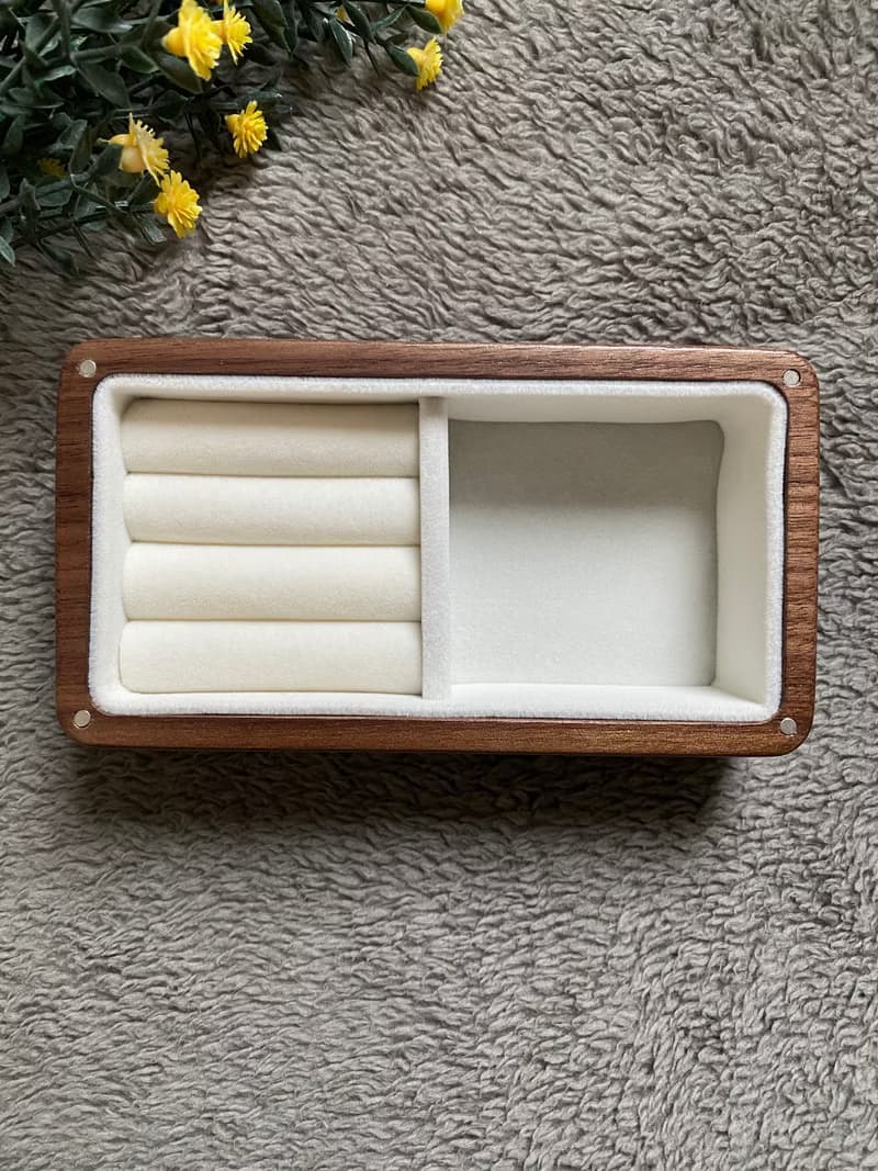 小巾繡木首飾盒 飾品收納盒 刺繡 黑花磚