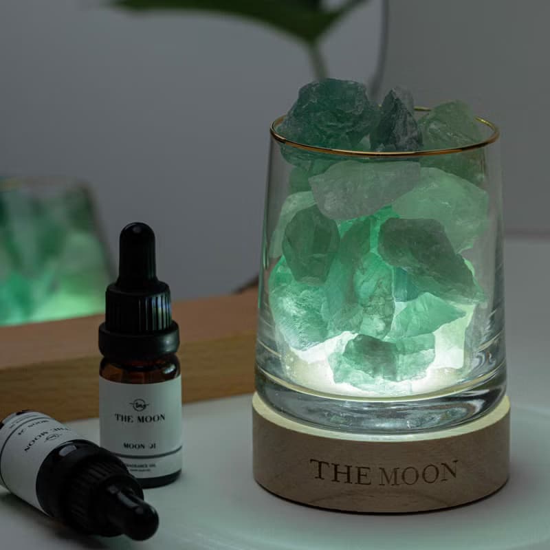 *新禮盒包裝*THE MOON 綠螢石擴香燈 // 專注X財富