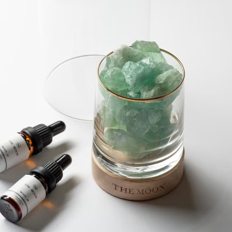 *新禮盒包裝*THE MOON 綠螢石擴香燈 // 專注X財富