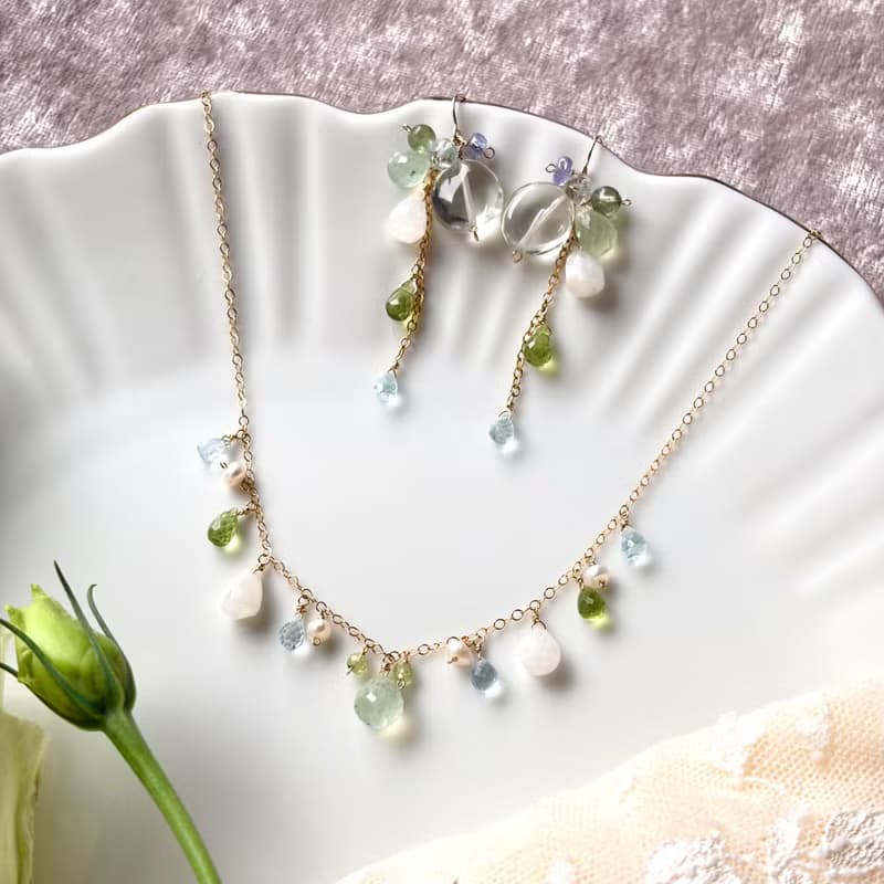 14KGF 綠色紫水晶 x 葡萄石 長耳環 / 二月誕生石 / 耳夾