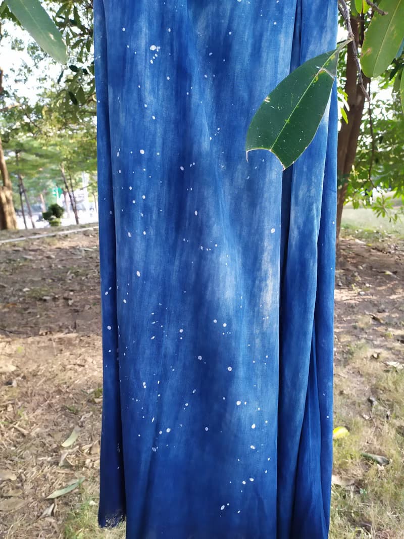 自在染isvara藍染手工蠟染圍巾 宇宙系列 小宇宙