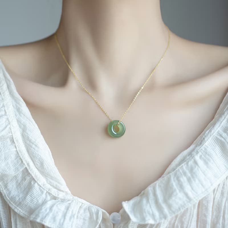 【平安扣】天然和田玉項鏈女玉石平安扣吊墜玉墜女款包金鎖骨鏈