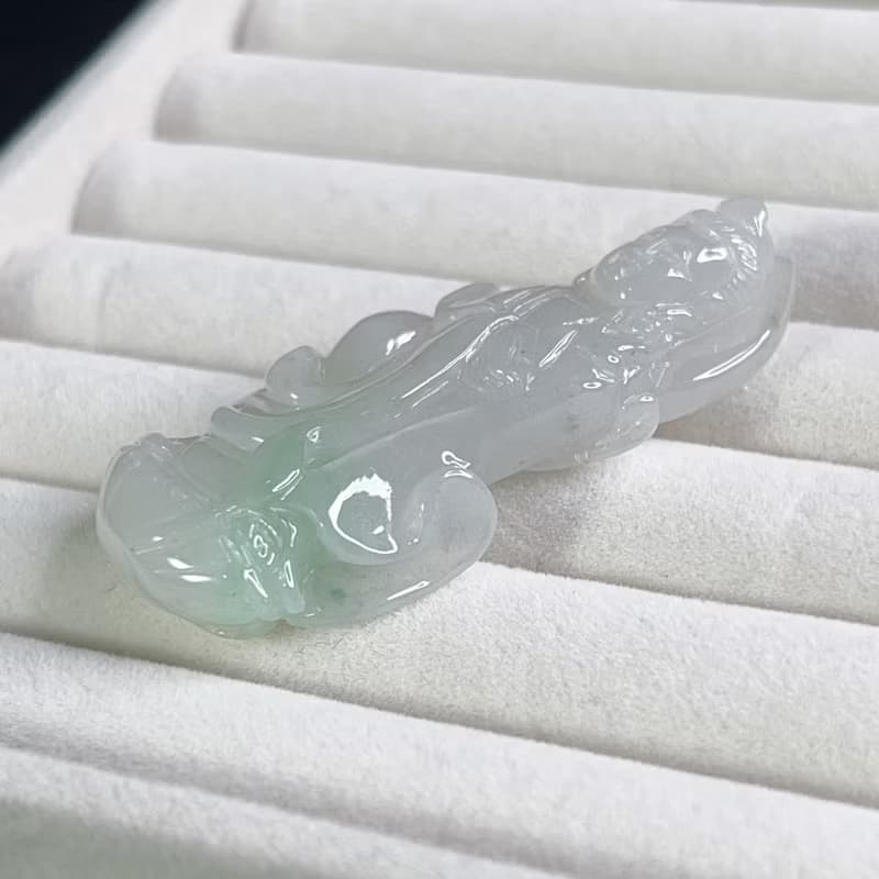 冰種飄綠翡翠寶瓶觀音菩薩 | 天然緬甸玉翡翠A貨 | 送禮