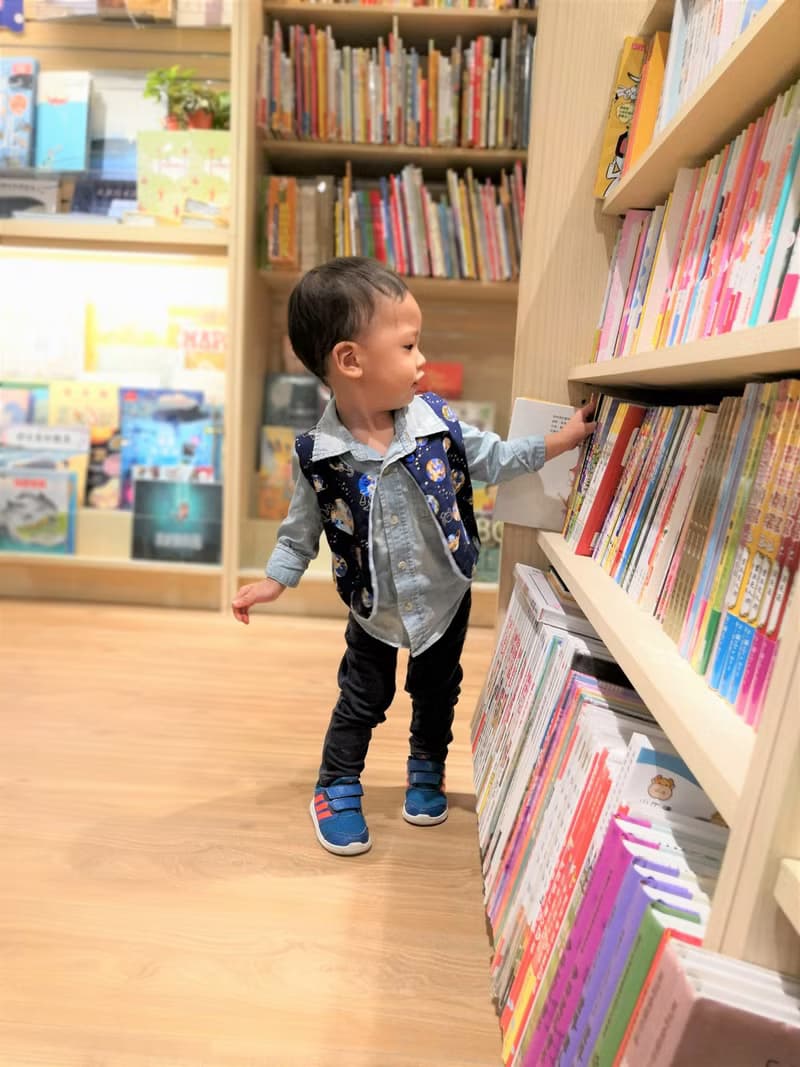 兒童短版背心 單扣 星座迷幻星球