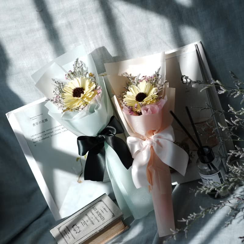 未完待續 | 向日葵 乾燥花 畢業花束  現貨+預購  綠包裝下單區