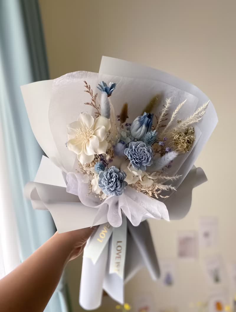 迷霧藍水仙乾燥永生花束 畢業花束  送禮 生日禮  韓式花束