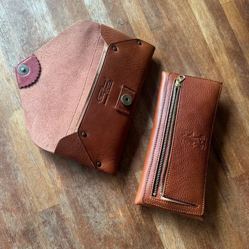 zipper wallet - brown